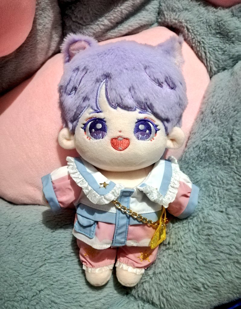 CareForYuta's tweet photo. May umuwing mga highbreed 😭
Thank you tita @junhee_online  @06JUNHUI10  for cheering me. 💚💚 I feel much better now 💗💗💗

#YutaDoll #MingyuDoll https://t.co/iOwjgWmDhE