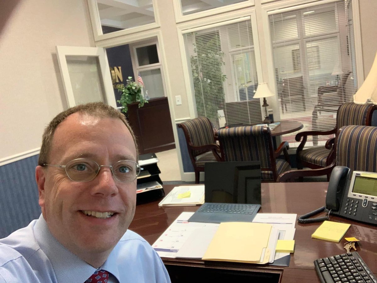 KevinERealtor's tweet photo. What an AMAZING weekโผ๏ธ I am very proud and excited to announce that I am now the manager of the Watson Realty Corp. Hodges Officeโผ๏ธ I am looking forward to continuing to help agents grow and reach their real estate business goals. #watsonrealtycorp #watsonrealtyhodges https://t.co/9kxSYxITap