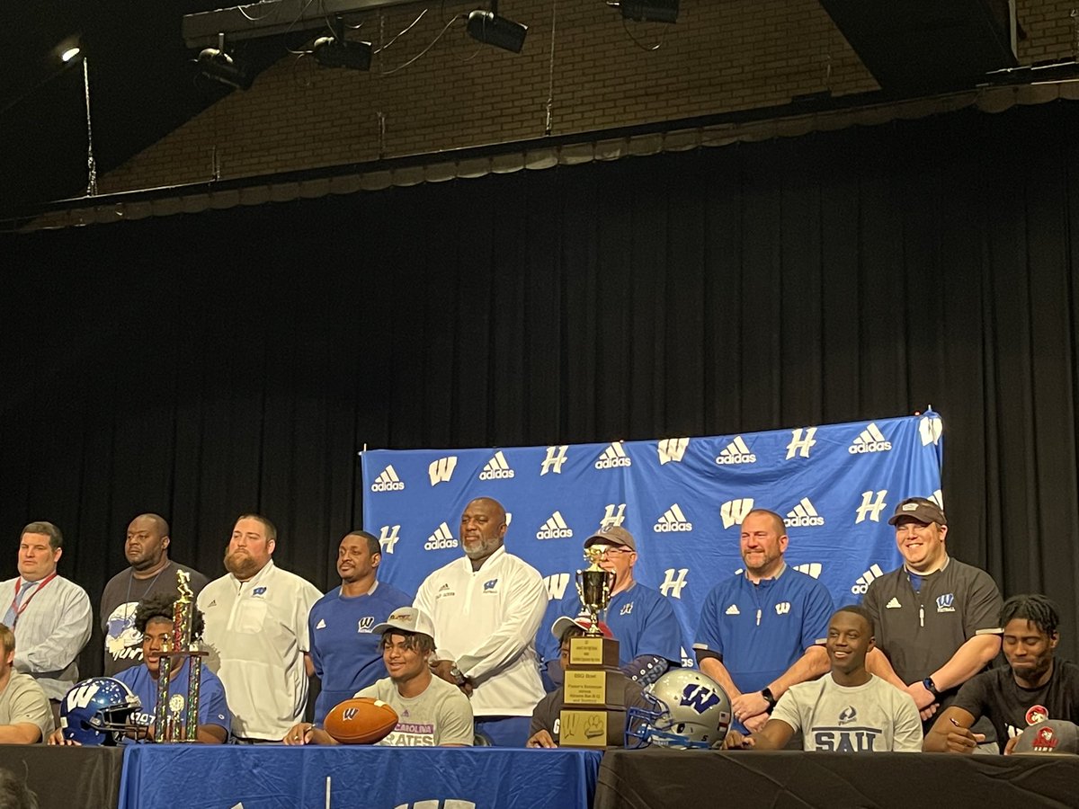 mikethomas1133's tweet image. It’s Official @SAUFalcons #LLBT💕