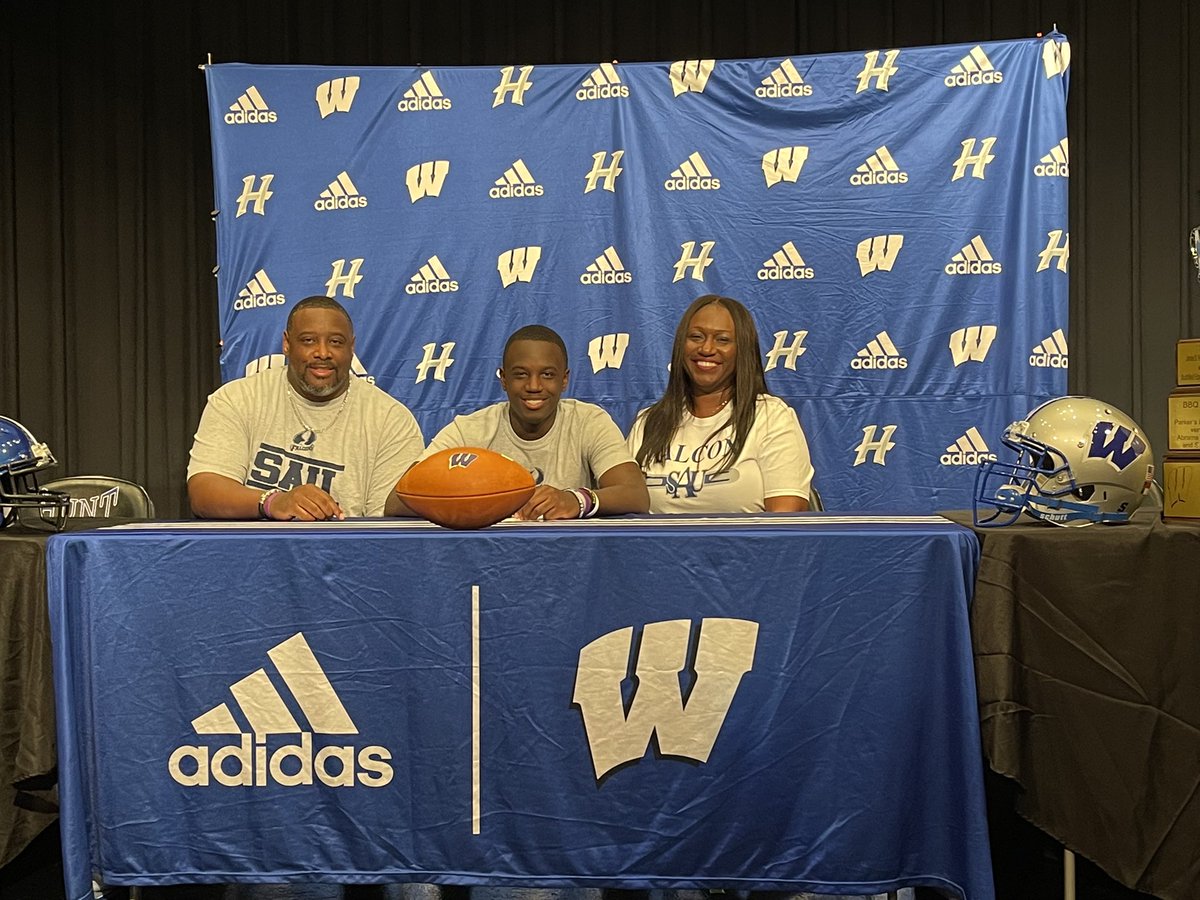 mikethomas1133's tweet image. It’s Official @SAUFalcons #LLBT💕