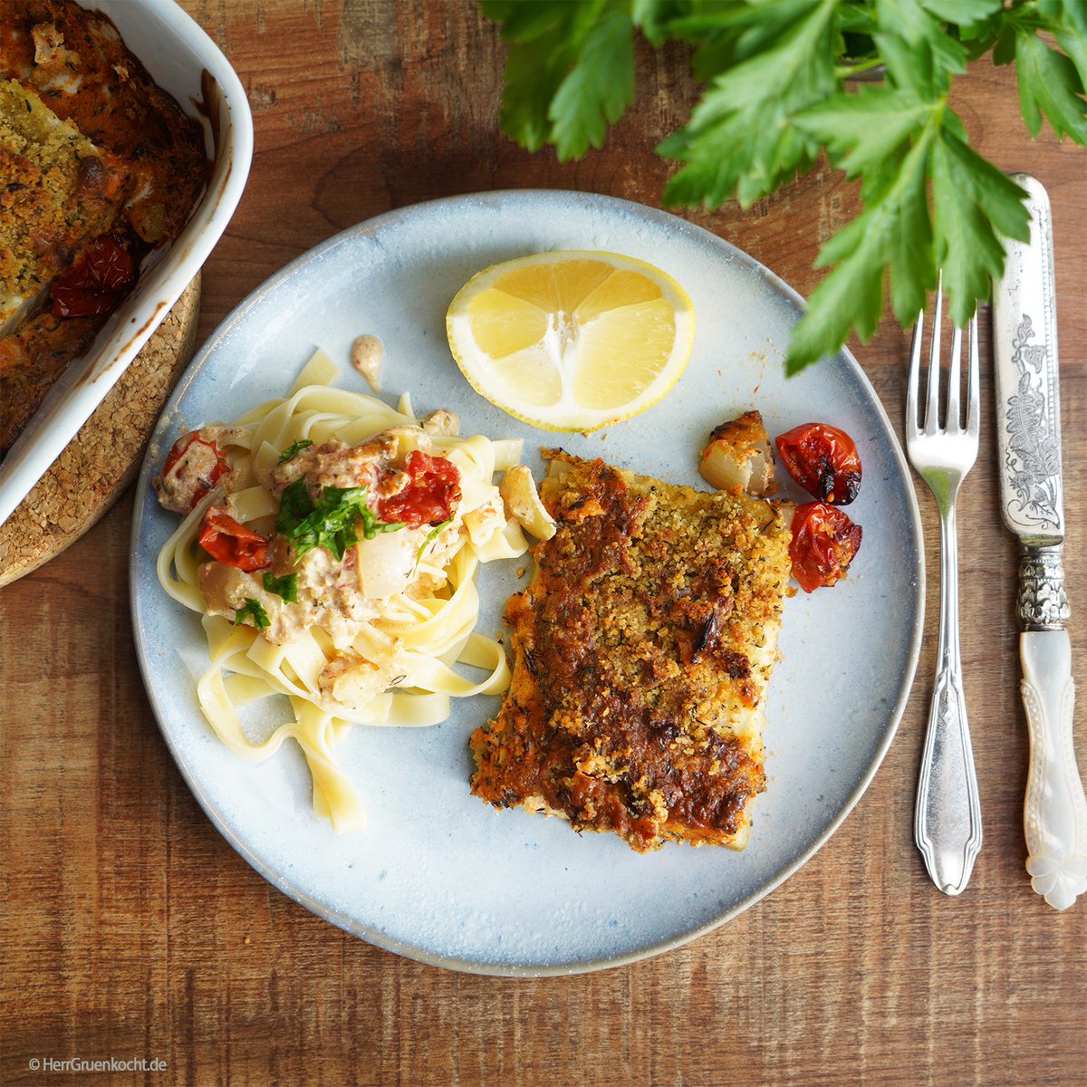 HerrGruenkocht's tweet photo. Sellerieschnitten mit krosser Senf-Kräuterkruste und einer Zwiebel-Rahmsauce
https://t.co/nesoKIeuzO
#Sellerie #Senf #Kruste #vegetarisch #vegan https://t.co/bBA0Xnbl7L