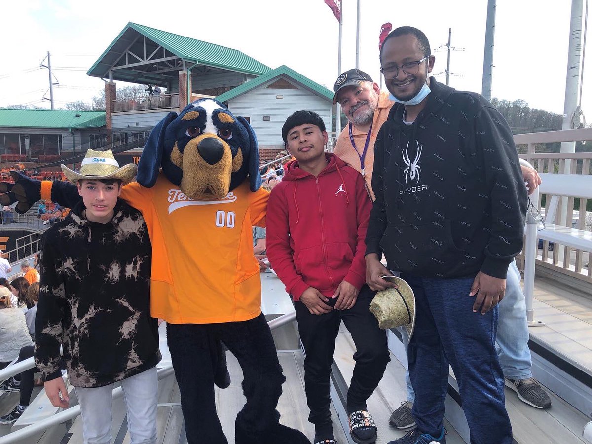 tsdeaf's tweet photo. Upper School boys from cottage 310 experienced their first @Vol_Softball game on Wednesday! Of course, they snapped a picture with the one and only Smokey. 🥎 https://t.co/Kkpn0TO9Zq