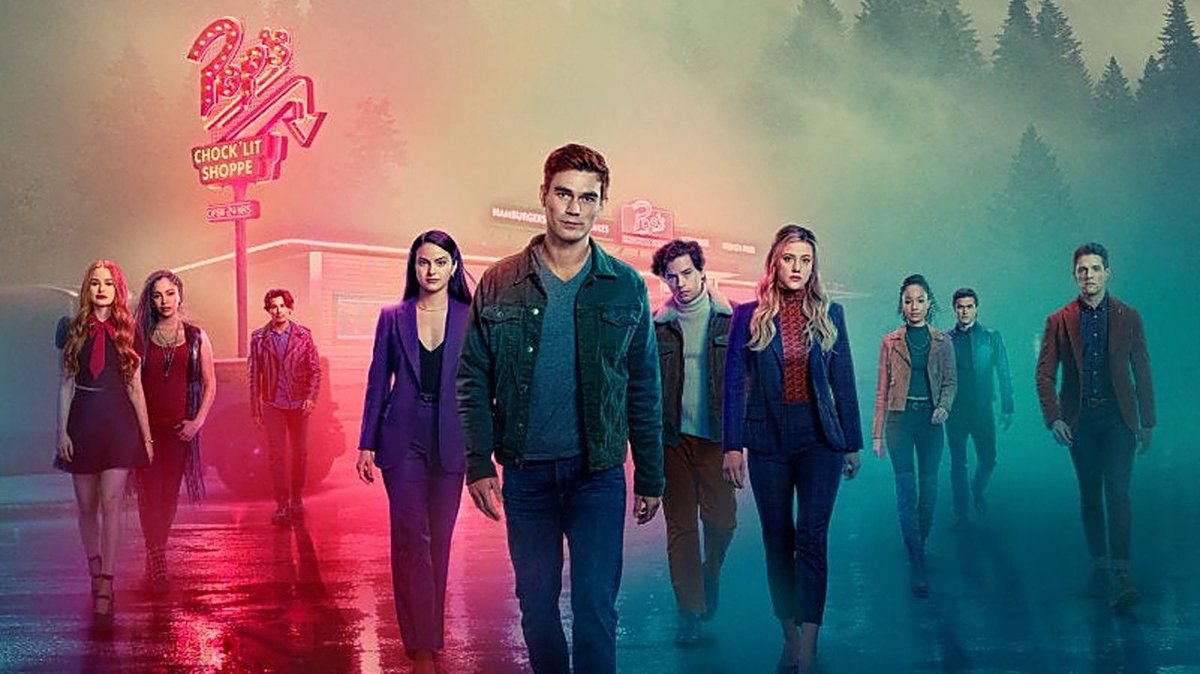 FilmUpdates's tweet photo. Cole Sprouse says most of the Riverdale actors are ready to “wrap it up with a bow,” and move on with their lives.

(https://t.co/1cLVoU20bv) https://t.co/iKxs4IeKdN