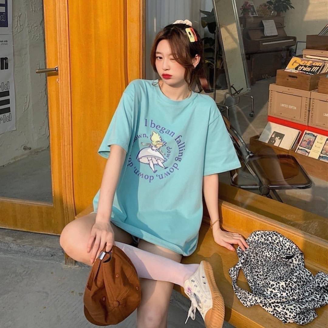 cuqc4ke's tweet photo. #พร้อมส่ง 
เสื้อยืดแขนสั้น คอกลม สกรีนลาย
🔺ราคา 240฿🔺

Size • อก 40-52" รอบแขน 8.5" ความยาวแขน 13.5" ความยาว 24"

Color • ฟ้า

รหัสสินค้า #2354

ค่าส่ง ลทบ 30 ems 50 https://t.co/zcyhy4Mayj