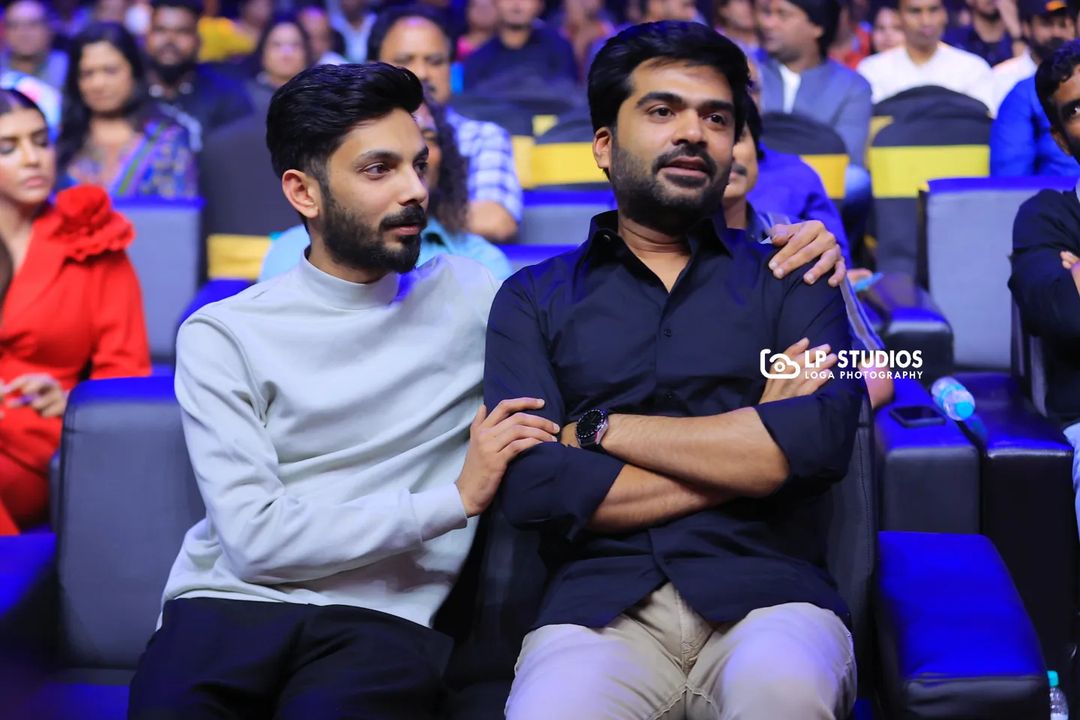 Our Thalaivan @SilambarasanTR_
@anirudhofficial ❤️🤩🤩 #MirchiMusicAwards2022

#SilambarasanTR
#VendhuThanindhathuKaadu #PathuThala