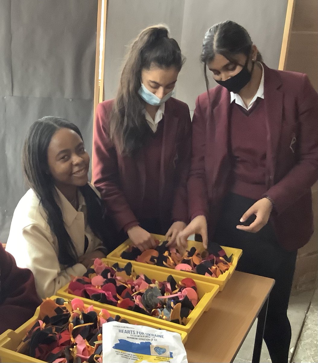 BSGDDesignTech's tweet photo. Textiles Environment Club created “Hearts for Ukraine” from recycled denim, filled with a cream egg and sold for charity - all proceeds going to the Disasters Emergency Committee. #StandUpForUkraine https://t.co/3cTciGhSyb