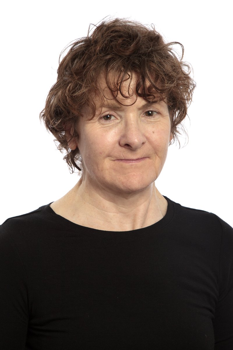 CAREAddenbrooke's tweet photo. On behalf of the Rheumatology Research Unit we wish to send our congratulations to Donna Abercrombie for successfully completed her Clinical Research Practitioner (CRP) registration. https://t.co/tz08ZO8rBe