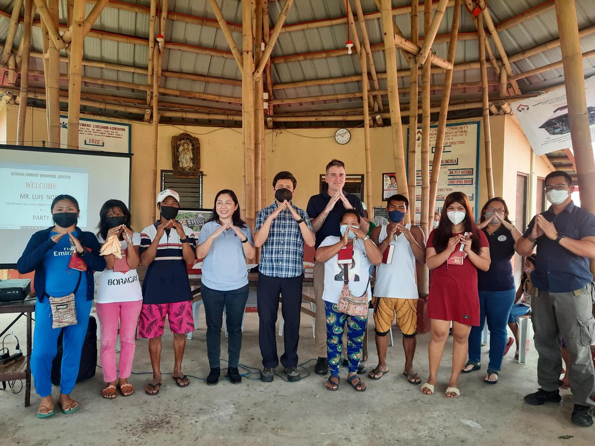 HabitatPhils's tweet photo. LOOK: @Habitat_AP Area Vice President Luis Noda and Habitat Philippines CEO Mardi Mapa-Suplido joined the the Negros Occidental Impact 2025 Project Team during the move-in orientation of 10 new homeowners of the Malipayon community in Silay City, Negros Occidental.
#NOI25 #CBFT https://t.co/de7QVcxihx