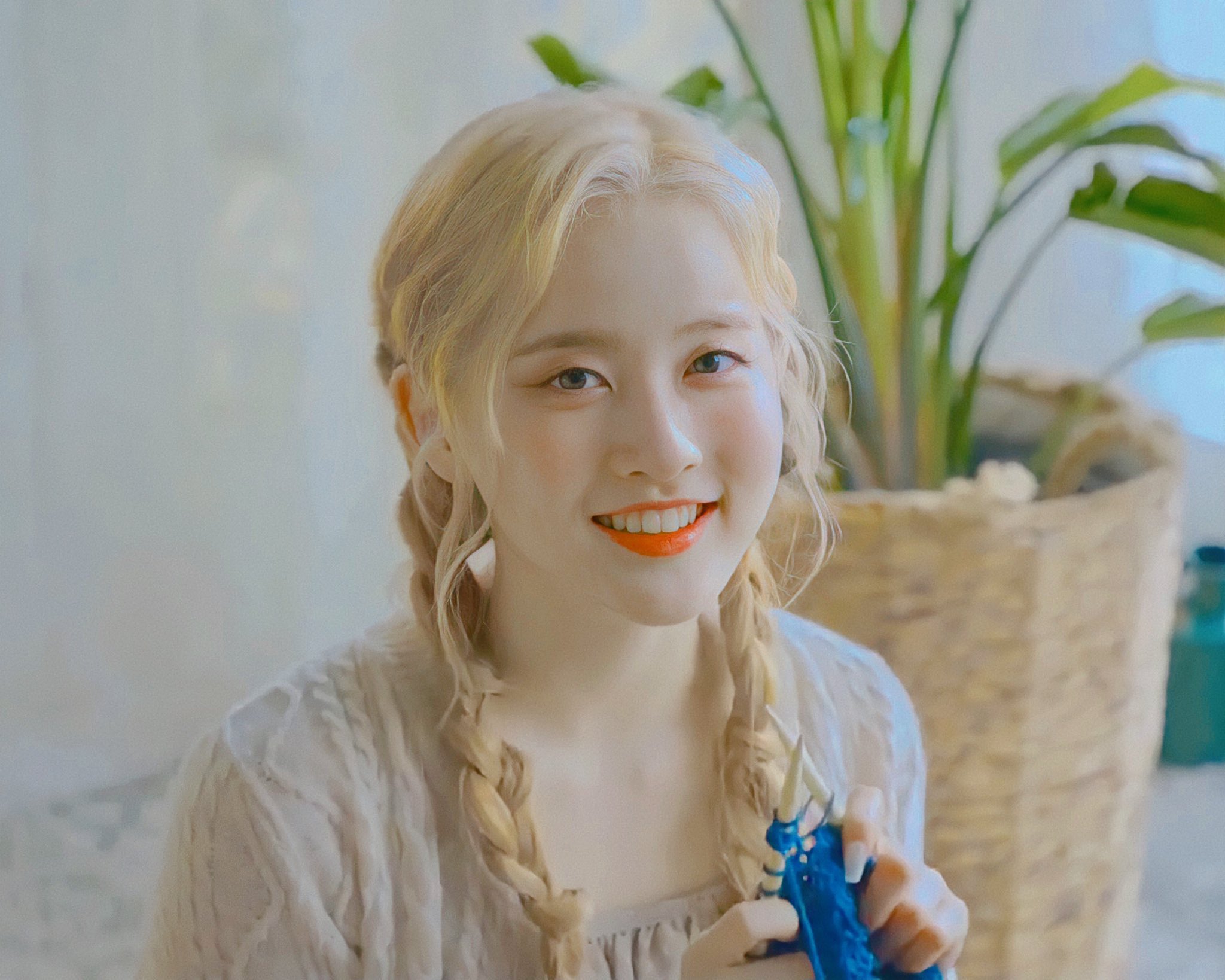 [잡담] 박시은 무슨 색으로 염색시켜놓든 사랑해줄게 ㅇㅇ | 인스티즈