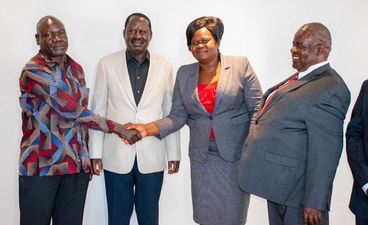 TheODMparty's tweet photo. After consultations involving PL ⁦@RailaOdinga⁩ &amp; the political leadership of Homabay County aimed at cooling down temperatures in the county, the local leaders have resolved to front Hon. ⁦@gladyswanga⁩ for Governor to be deputized by Hon. ⁦@OyugiMagwangaMP⁩ https://t.co/9U59crVOaO