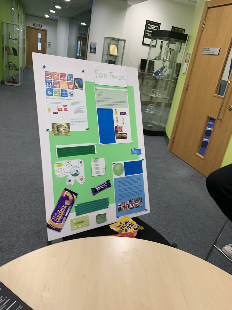 LisaJFerguson1's tweet photo. Some fantastic poster presentations on CSR initiatives from our @NorthumbriaUni level 4 students at their CSR exhibition! #posters #CSR https://t.co/iOE8G3qCSO