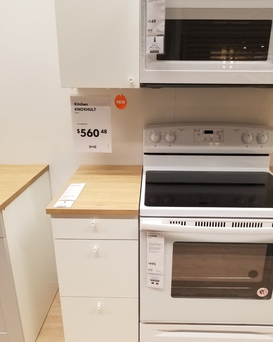 Thefrugalgay11's tweet photo. I remember doing a few of these Kitchens....

Could do entire kitchen w appliances &amp; backsplash for 2100$ 

They hold up decent for the price https://t.co/mVZdXyqjtT
