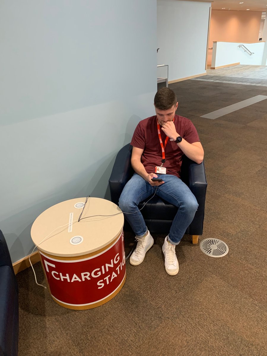 QUBLibrary's tweet photo. NEW device charging stations spotted on the Ground and second floor in #QUBMcClayLibrary.
Each station has 4 charging leads (2 Apple & 2 Android). 2 built in wireless chargers which charge one device at a time.
Please do not leave your mobile devices unattended
#LoveQUBLibrary https://t.co/Vdf3jdYaHu