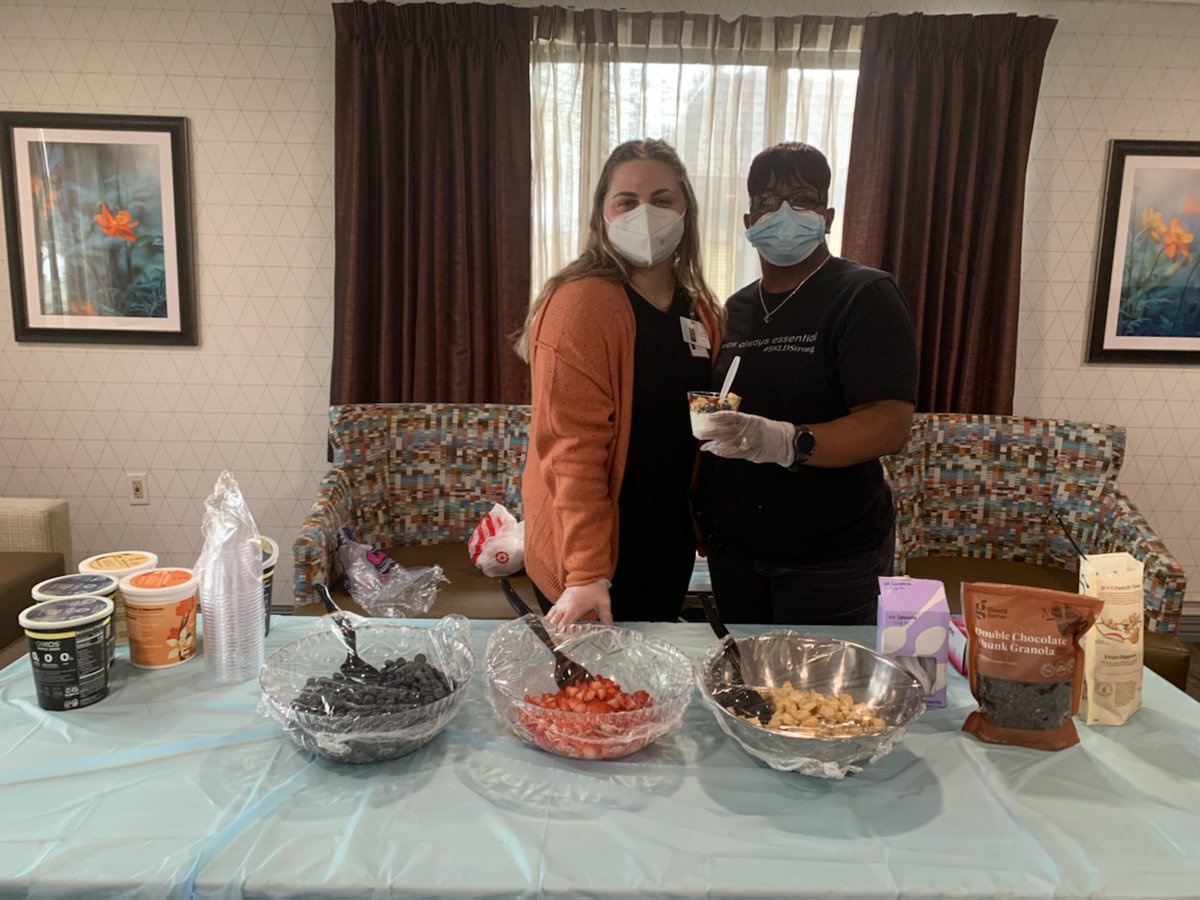 illuminateHC's tweet photo. #SKLDLivonia celebrated #RegisteredDietitianMonth with a celebration last week. Our team hosted a yogurt bar filled with strawberries, blueberries, bananas, &amp; vanilla &amp; chocolate granola pieces. The staff really enjoyed this afternoon snack.

#SKLDStrong #WeAreSKLD #IlluminateHC https://t.co/XW69CIFZcc