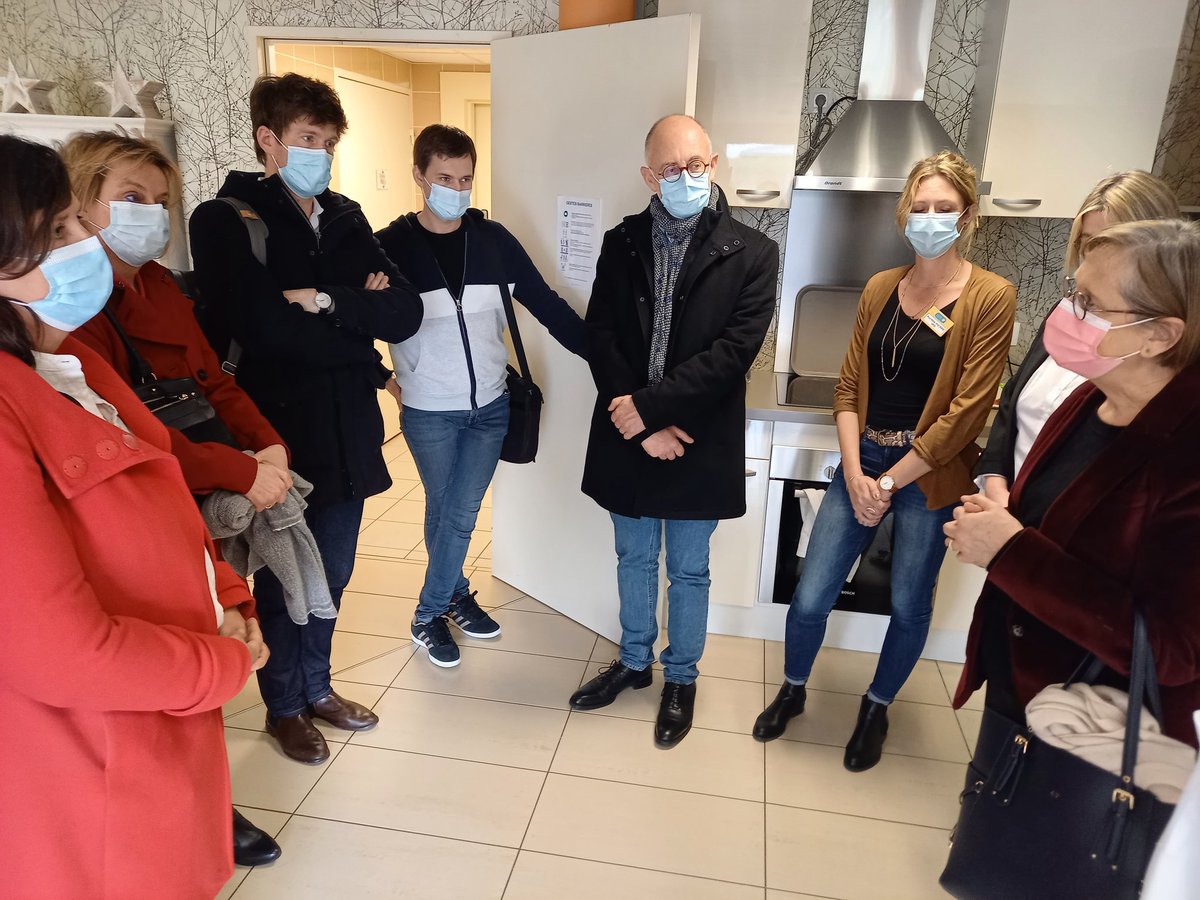 MUTNormandie's tweet photo. #EnDirect Visite de l’établissement MBV Michel Grandpierre à Saint-Etienne-du-Rouvray qui expérimente, en partenariat avec la @mutualite_fr, un dispositif renforcé de soutien au domicile des personnes âgées (DRAD). @Vidal7602 @GHaumesserGM @ThomasGodard @Lethuillier_J @EChenut https://t.co/viYCCemJ9U