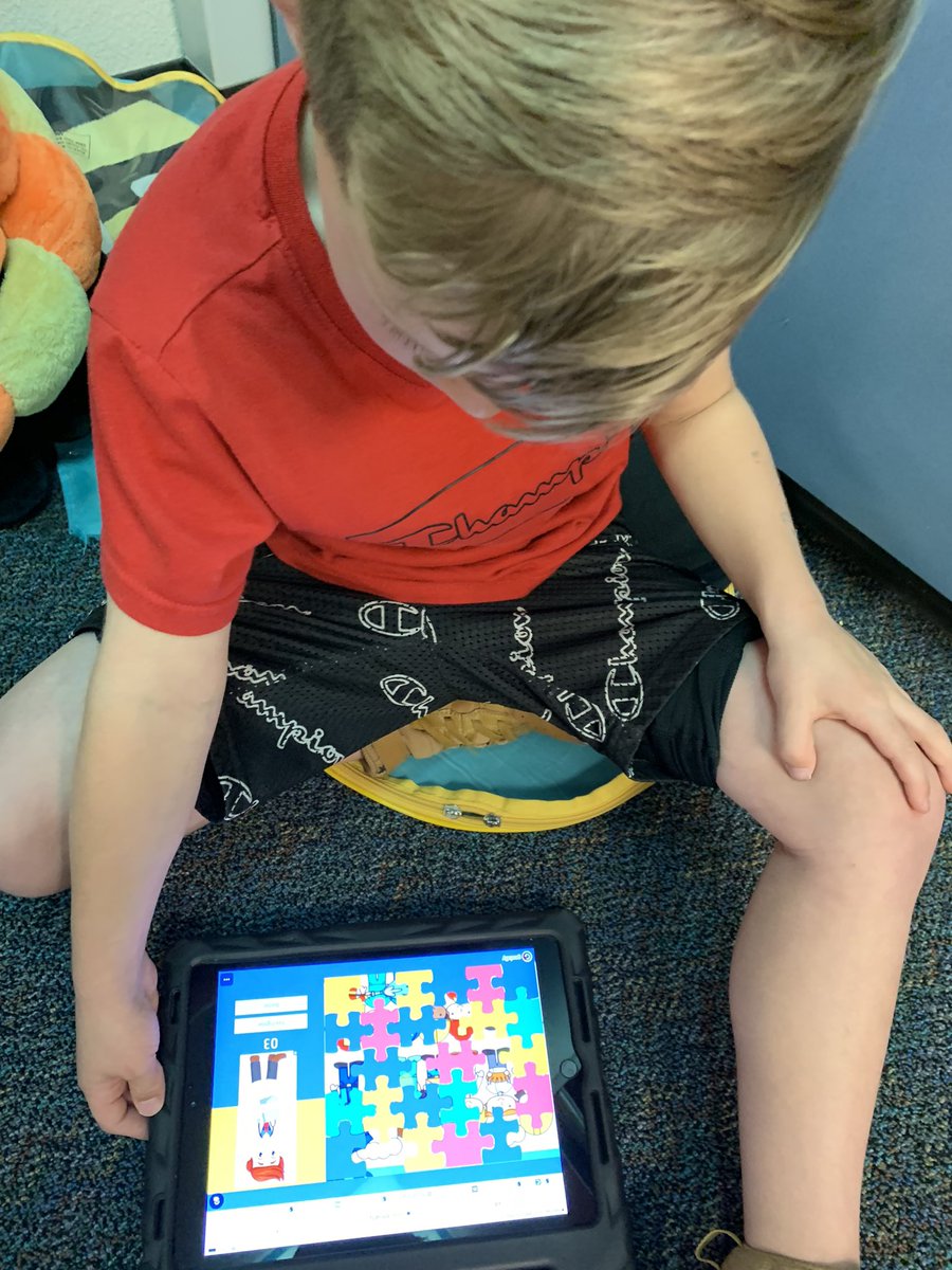 joblingsjrs's tweet photo. The kids LOVED using @genially through a link on @Seesaw to review community helpers!#AllenMarchMadness @juliewricketts @dsx66 @MrMcDaniel13 https://t.co/ihHNi9Gi9W