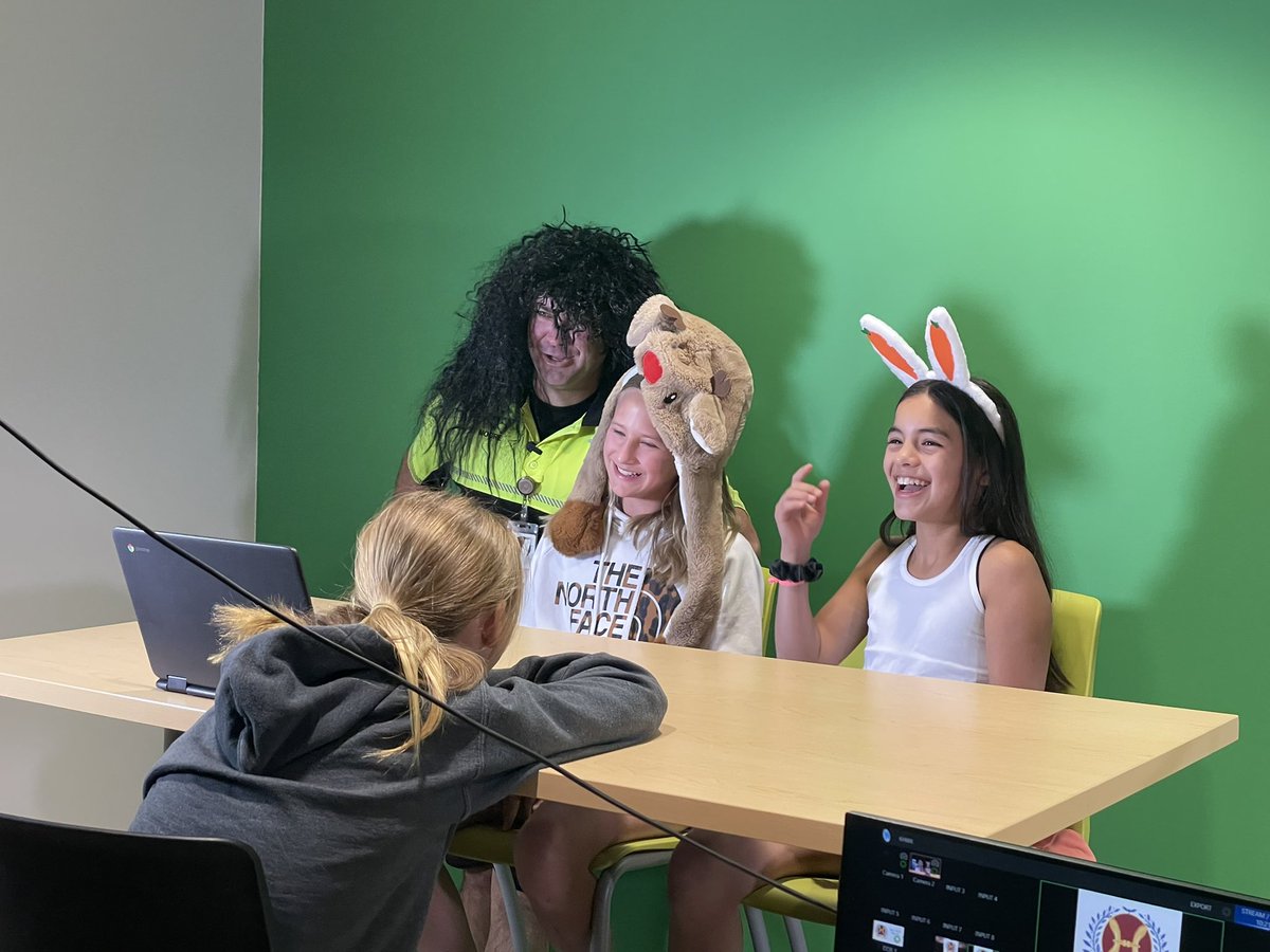 HerffES's tweet photo. You never know who might make a guest appearance on the morning announcements! We sure ❤️ our SRO, Deputy Moore! #ourSROrocks #herffhawks #dreamworkshine https://t.co/5fIsYyn7wN