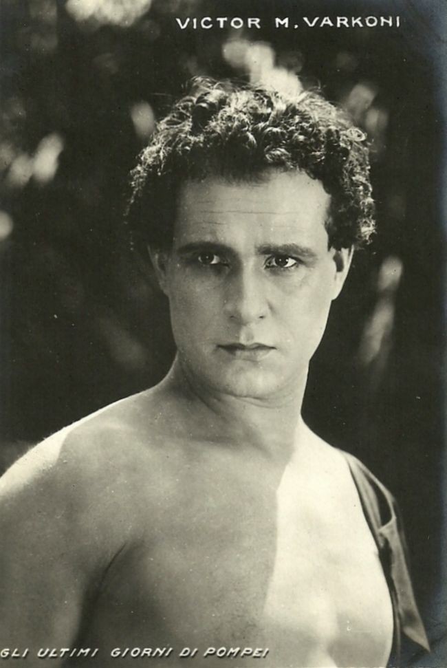 stars_silent's tweet image. Happy birthday to #VictorVarconi!