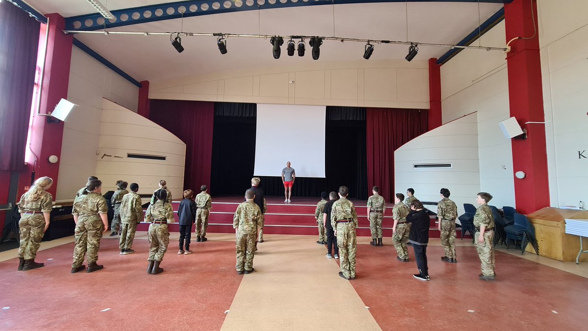 I Mackintosh tweet media