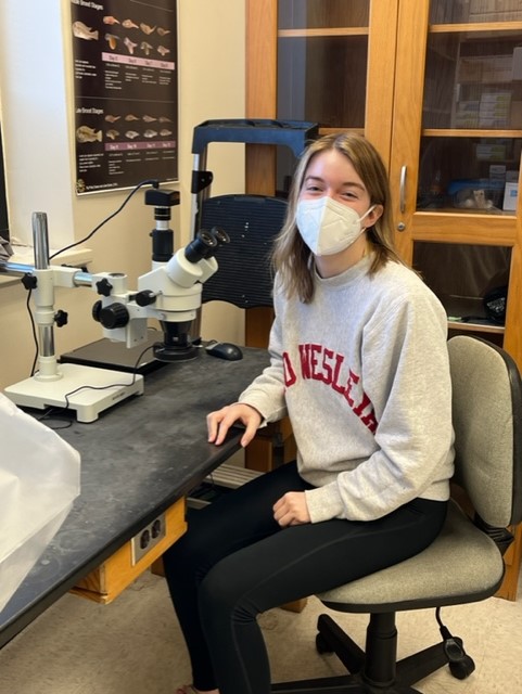 MaruskaLab's tweet photo. Congrats to Emily (@emilyjray21) for receiving a research grant from @AnimBehSociety for her work on parent-offspring recognition in the #mouthbrooding #cichlid! Geaux #Fishes!
@LSU_BioSci @lsuscience https://t.co/Zkpt3j9XFB