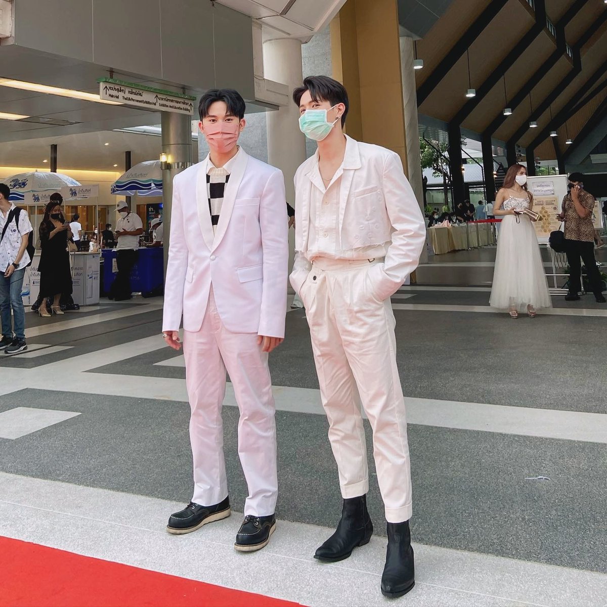 teefusex's tweet photo. am not ready for #MyRideEp10 🛵
can't believe it's ending so soon 😭😭
how do i live
@FlukeWongpian @Famechawin

 #FlukeFame  #MyRideTheSeries
#ฟลุ๊คเฟม #หมอกตะวัน #flukepsk #famechawin #flukepongsakorn #รักนายMyRide https://t.co/y3MnPcsQzM