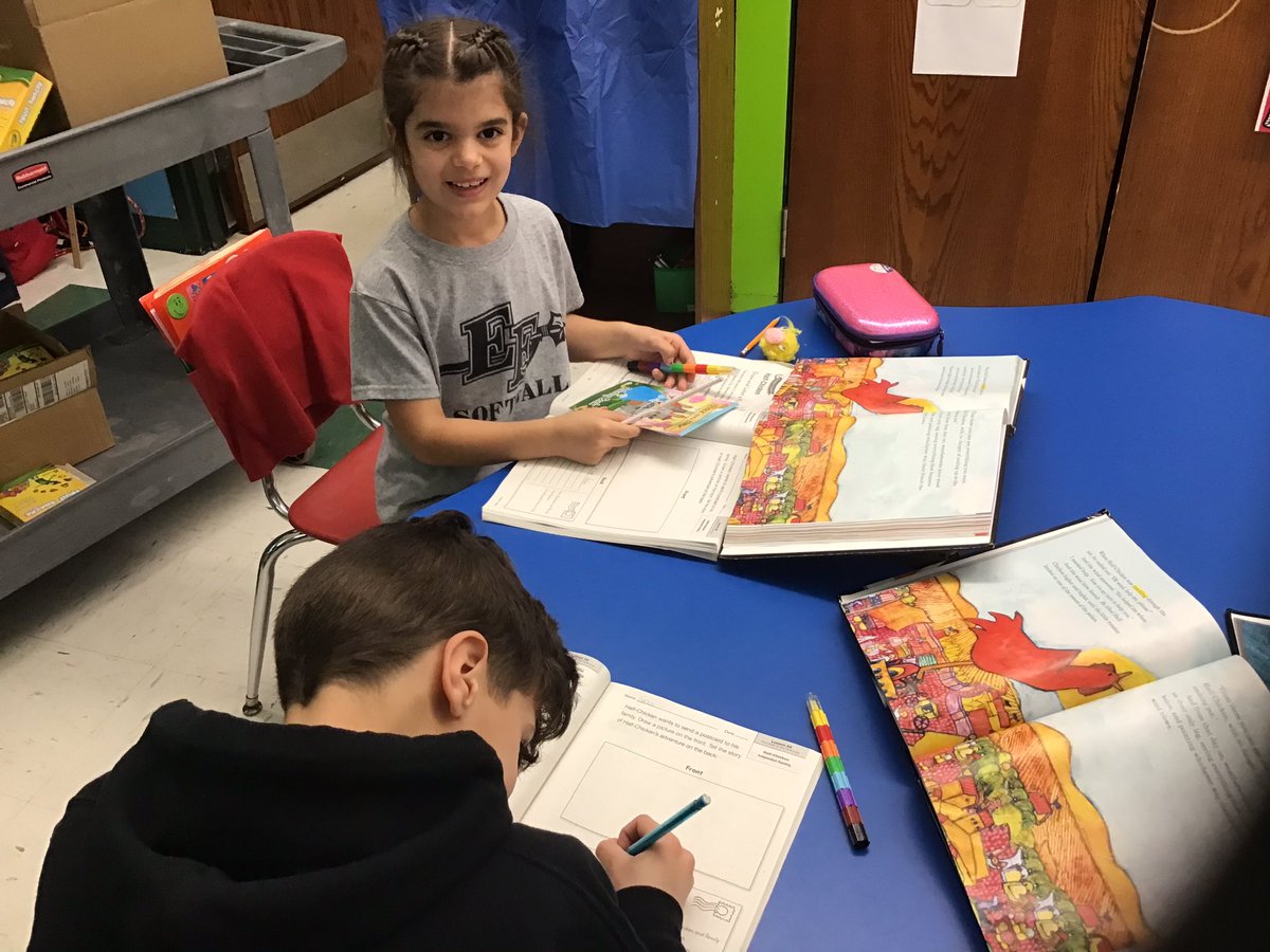 Happy National Crayon Day! 🖍Thank you to our amazing PTO for providing the kids with fruit snacks, crayons, and coloring books!