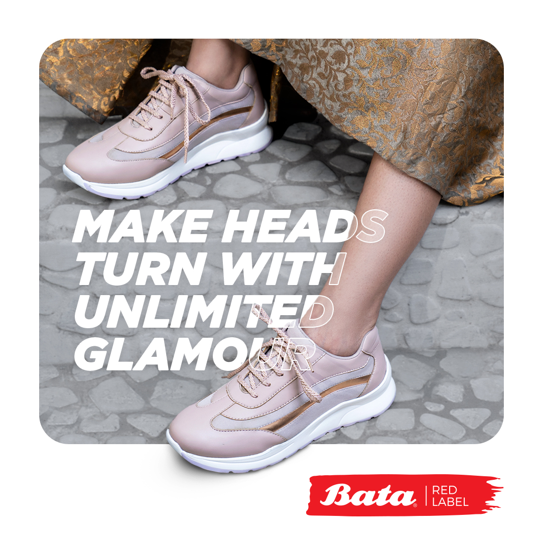 BATA_India's tweet photo. Make an impression wherever you go. Pair our unlimited sneaker collection of 300 styles, 9 brands with your classy outfits. Shop on https://t.co/LNPahT4Woq today.
#UnlimitedSneakers #RedLabel #LatestStyles #Fitness #ShopNow #SurprisinglyBata https://t.co/wrdxxcGQJ0