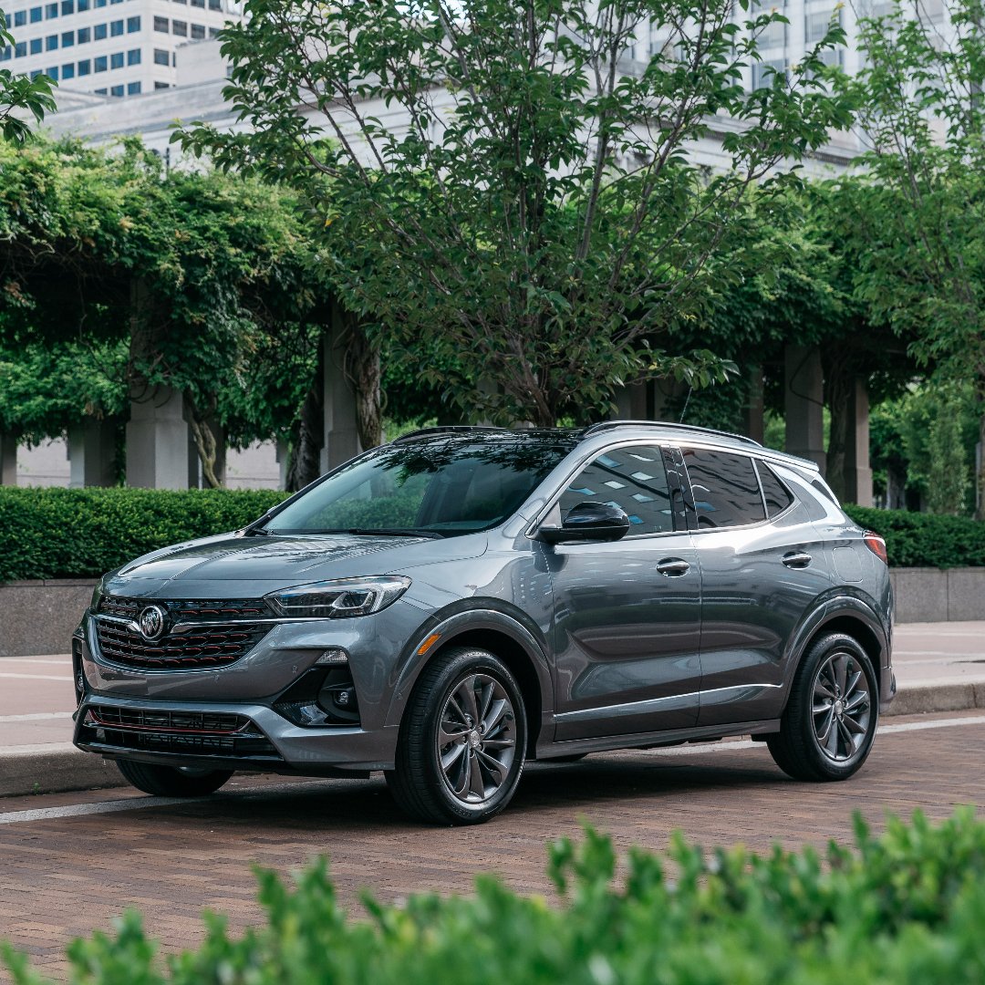 Buick's tweet photo. There are even refinements in the reflections. #BuickEncoreGX https://t.co/Uw2y5ViyHF