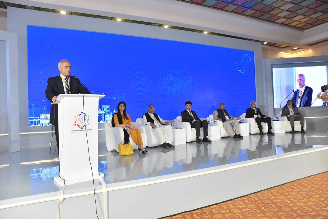 pakecocon's tweet photo. Panel discussion about Agriculture: Value Addition, Technology, and Export Opportunities and Potential in Pakistan
#PakistanEconomicConference #PEC2022 #SerenaFsd #fsdcon2022 #pakecocon2022 #firstconfsd #Agricuture #Technology #Agri https://t.co/gzq8ZTDXQc
