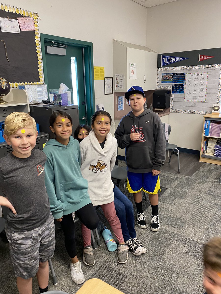 ms_smithTL's tweet photo. Our morning circle was “spot on”! Students had to arrange themselves in groups based on their forehead stickers without talking. Fun way to start our day 🤩 @TLSHawks #PVproud https://t.co/7rj3iR4cLe