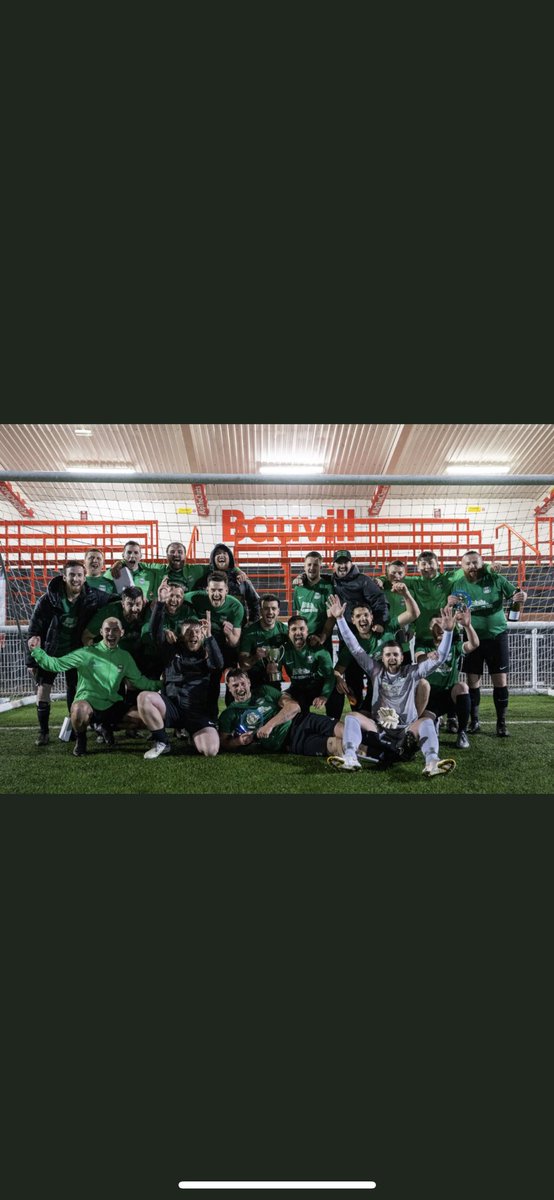 LeighWatkins's tweet photo. Winners!! Love it 🍾🍾⚽️⚽️ another one to add to the collection #aces #winners https://t.co/guriuY4Qu0