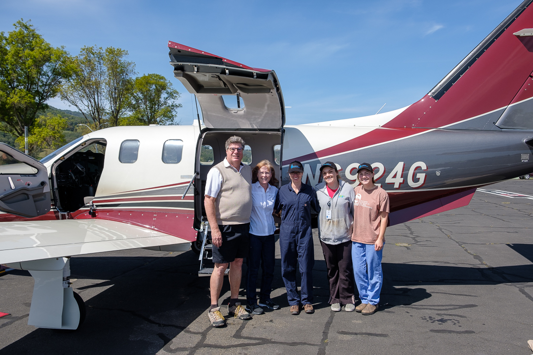 orcoastaquarium's tweet photo. Thank you #TurtlesFlyToo for transporting 7 stranded sea turtle specimens from the @OregonState Marine Mammal Institute and OCAq to the @TMMC for a research-focused necropsy session! https://t.co/jGrXUWCckj