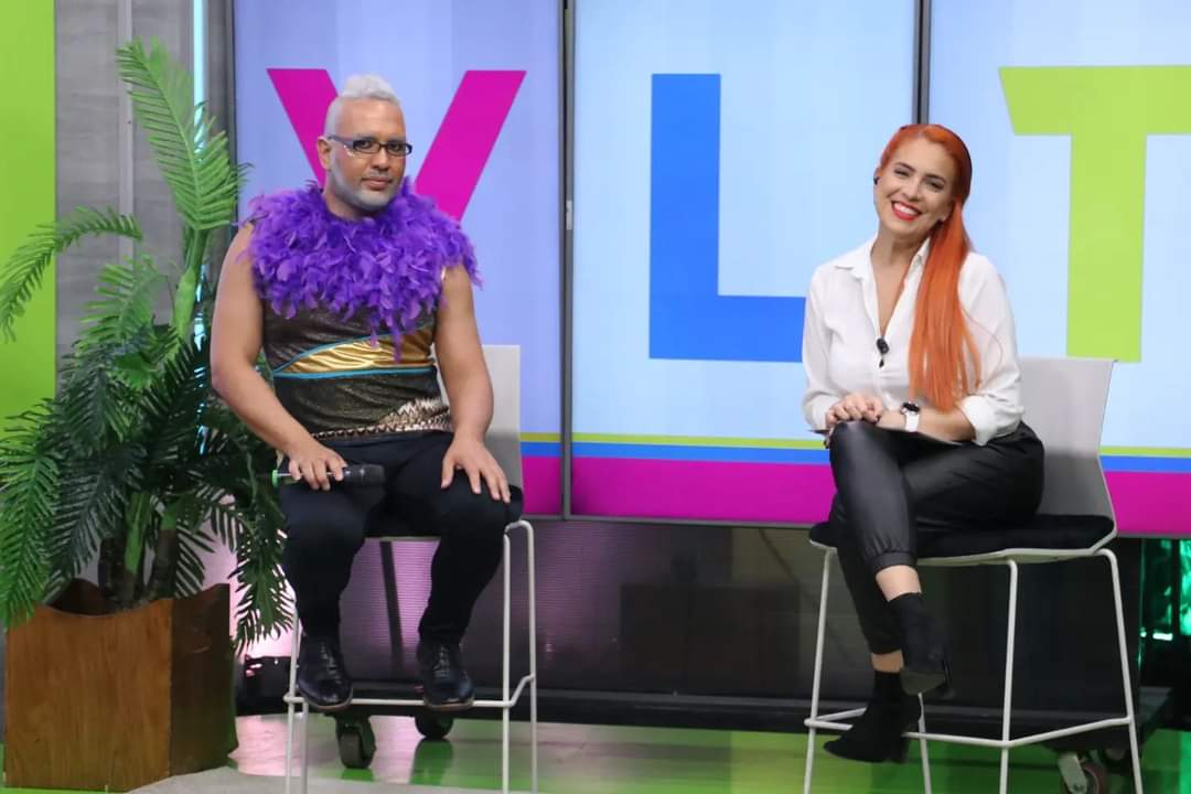 vivelatardepy's tweet photo. ¡Ya estamos en #VLT! 🤩👏🏻

Hoy nos acompaña el maestro #Calderini 😎

#NosVemos en @telefuturo 📺 o por la web 👉🏻 https://t.co/3hDkeEi9lS 📌 https://t.co/pr5jNLGk03