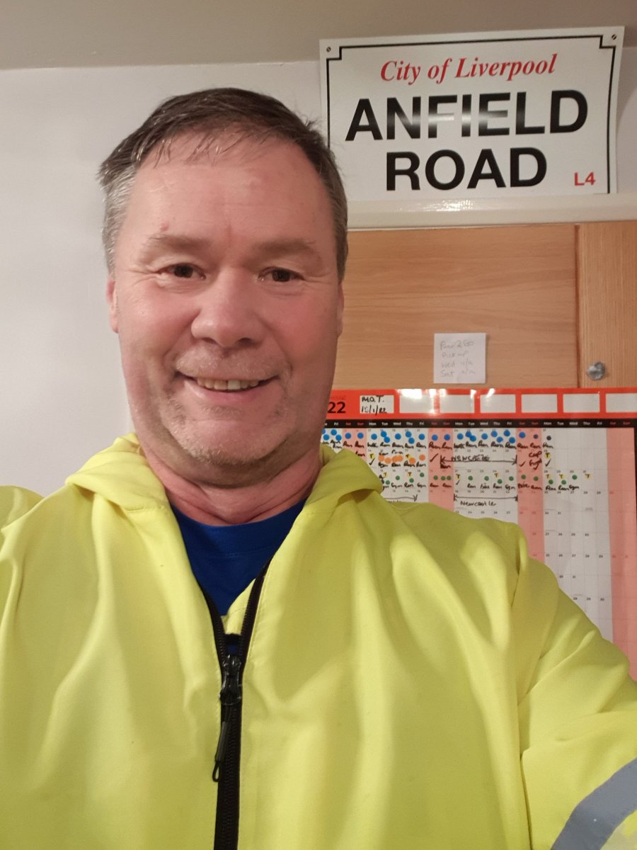 isright's tweet photo. #ThursdayBuddyRuns: a few different routes tonight. Tre (3km+), Karen (3.5km+ faster pace), Anne (4km+ faster pace), Jai (5km+ faster pace), Hilary & Nina (6km+ and a few bumps too). #VirtualCoach #teacher5aday #RunBuddies #RunStreak #WeRunAgain https://t.co/27e2bgkqiB