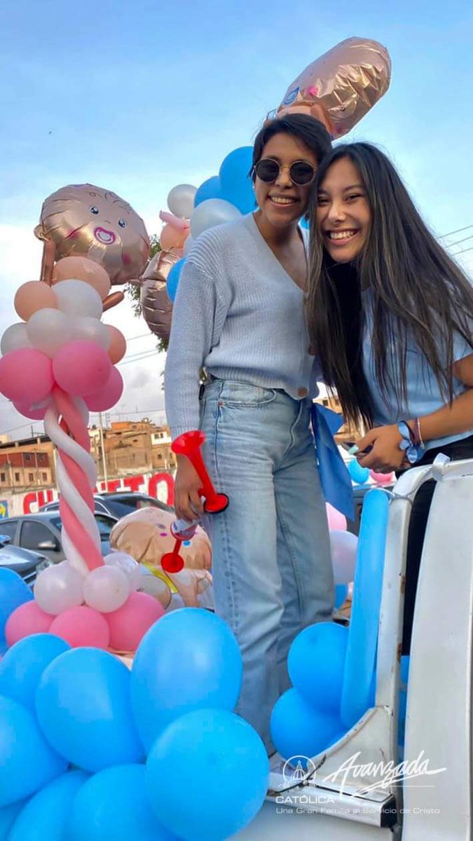 CorVidaFam's tweet photo. #TBT El Movimiento Avanzada Católica, presente en el Corso Rodante 🥳💙✨
#PerúEsProvida https://t.co/WM1dgxClya
