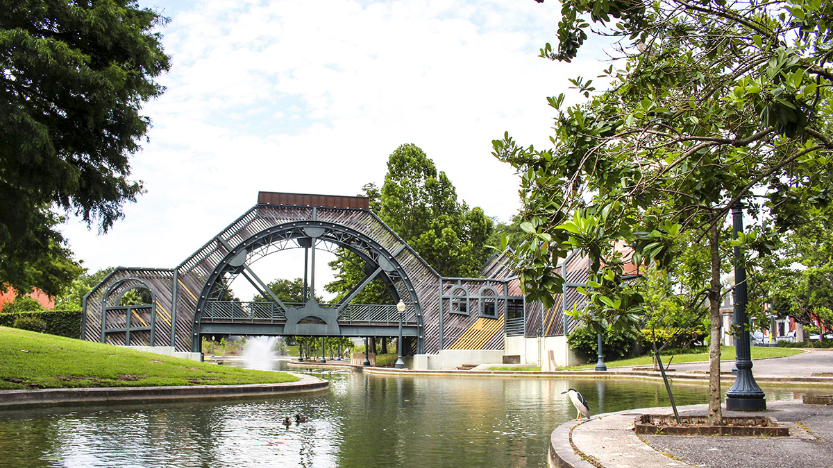 TCLFdotORG's tweet photo. The 31-acre Louis Armstrong Park, which commemorates the talented @CityOfNOLA jazz musician, is just outside of the @CarreVieux and contains the historic @CongoSquareNOLA and the @MahaliaNOLA Theater for the Performing Arts: https://t.co/j8ZJPlwEDv @ArmstrongPark https://t.co/1IZrpWfgH7