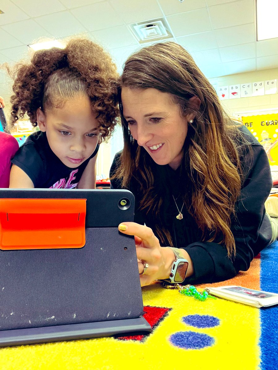 ✨ Nikki Jones tweet media