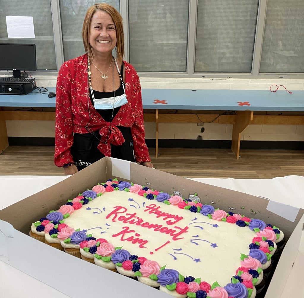 StTimothyHCDSB's tweet photo. Mrs. Grenier, our beloved Teacher of the Arts, is retiring, after more than 30 years of loyal service to our school community! Congratulations, Mrs. Grenier, on your well-deserved retirement!  We wish God’s blessings upon you as you take this next step in your journey!💗 https://t.co/W7JvkJgFPN