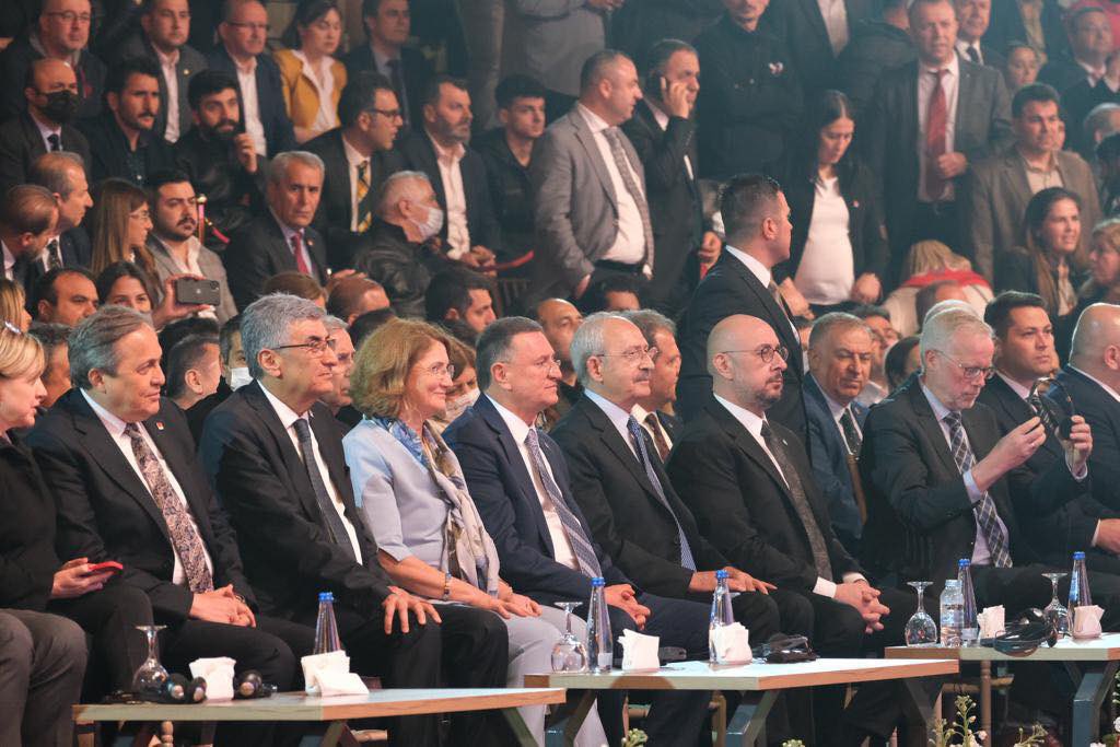 Lütfü Savaş