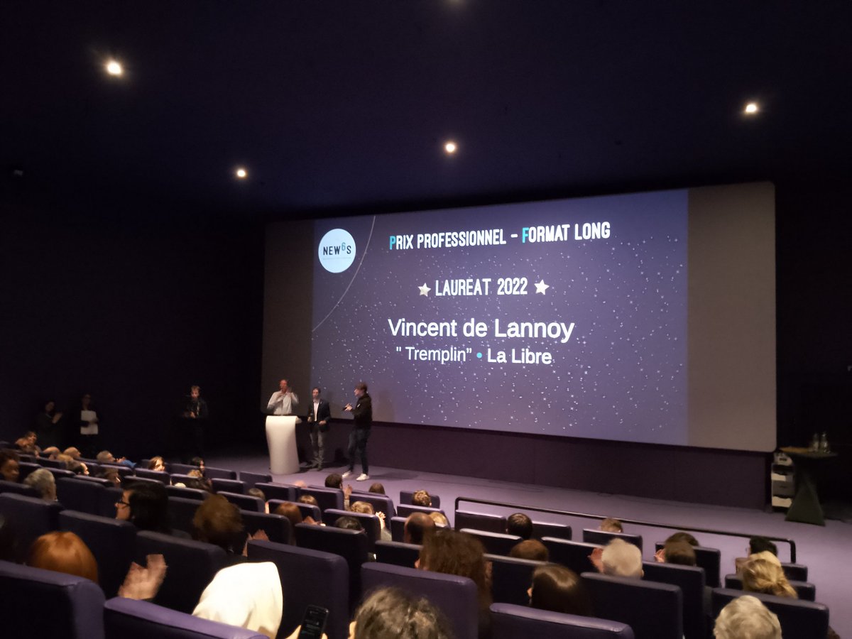 FredBrebant's tweet photo. Félicitations à @deLannoyVince de @lalibrebe qui remporte le prix du #JournalismeConstructif 2022 dans la catégorie "format long".
#NEW6S https://t.co/1V4xRCvSQd