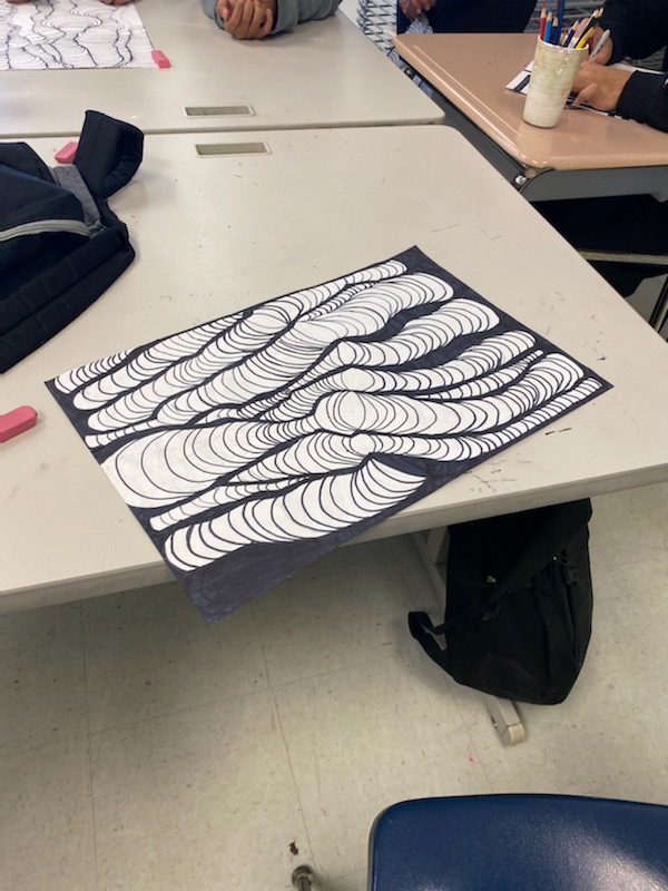 AIC_Dual's tweet photo. Middle students in Ms. Child's art classes are working on optical illusion projects.  @AlbanyENL @albanyschools #allinforalbany https://t.co/gST8UP9Fj2