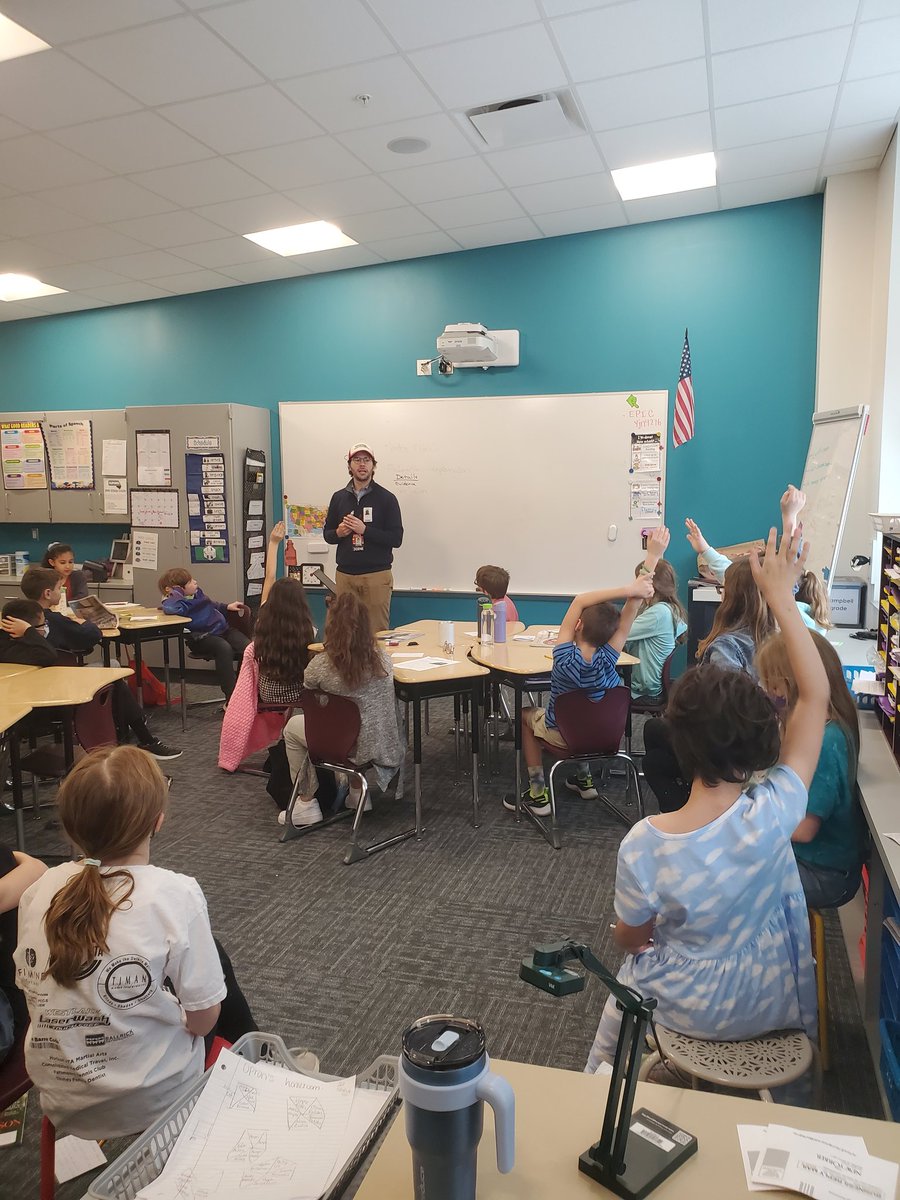 Mrs. Vanek tweet media