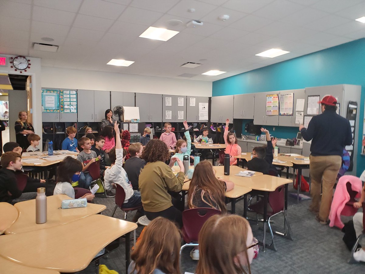 Mrs. Vanek tweet media