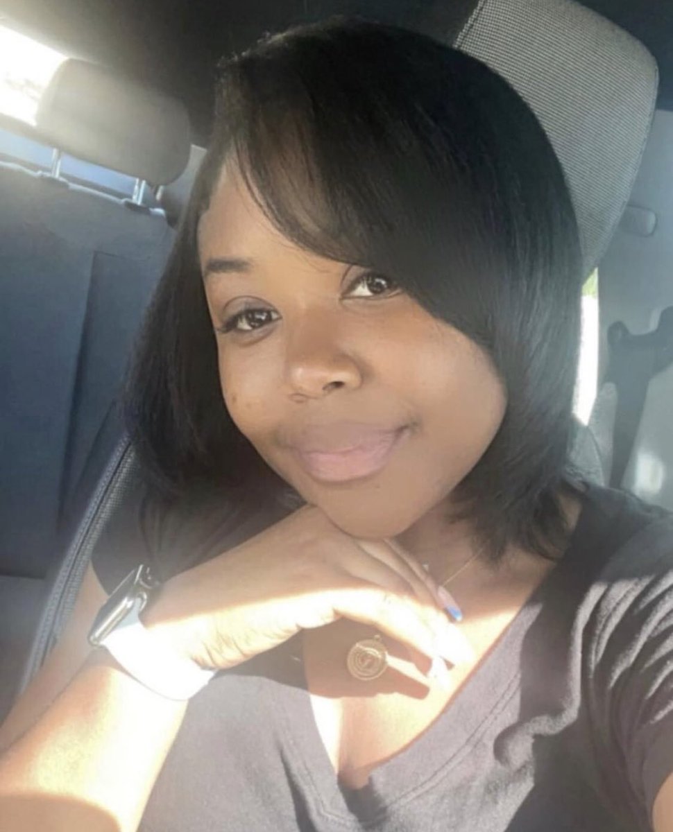 TheTressXpress's tweet photo. itβs the healthy glow for us! Fresh out the salon with a relaxer π #relaxer #thetressxpress #tressloyalty #branding #tressbabe #silkpress https://t.co/0UduptKnY8