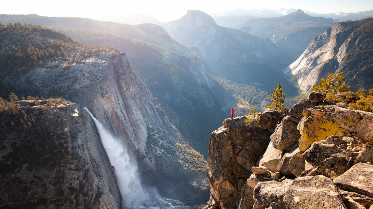 CanonUSA's tweet photo. #CanonCreator @nathanleeallen shares 7 U.S. states to visit this spring for amazing landscape photography: https://t.co/zQBBl8SiVS https://t.co/59Lxeu64nT