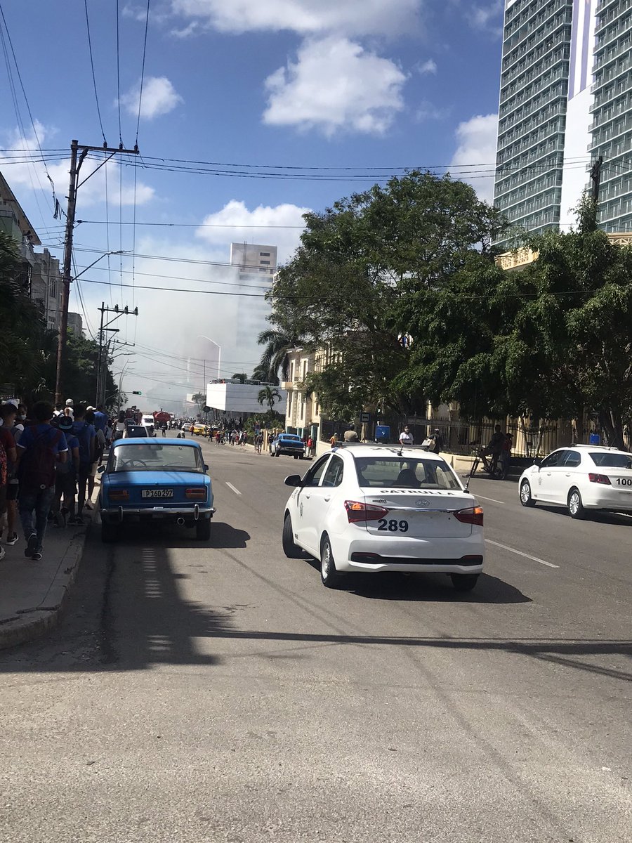 ai_am_Manola's tweet image. Caballero, alguien sabe algo de esto?????