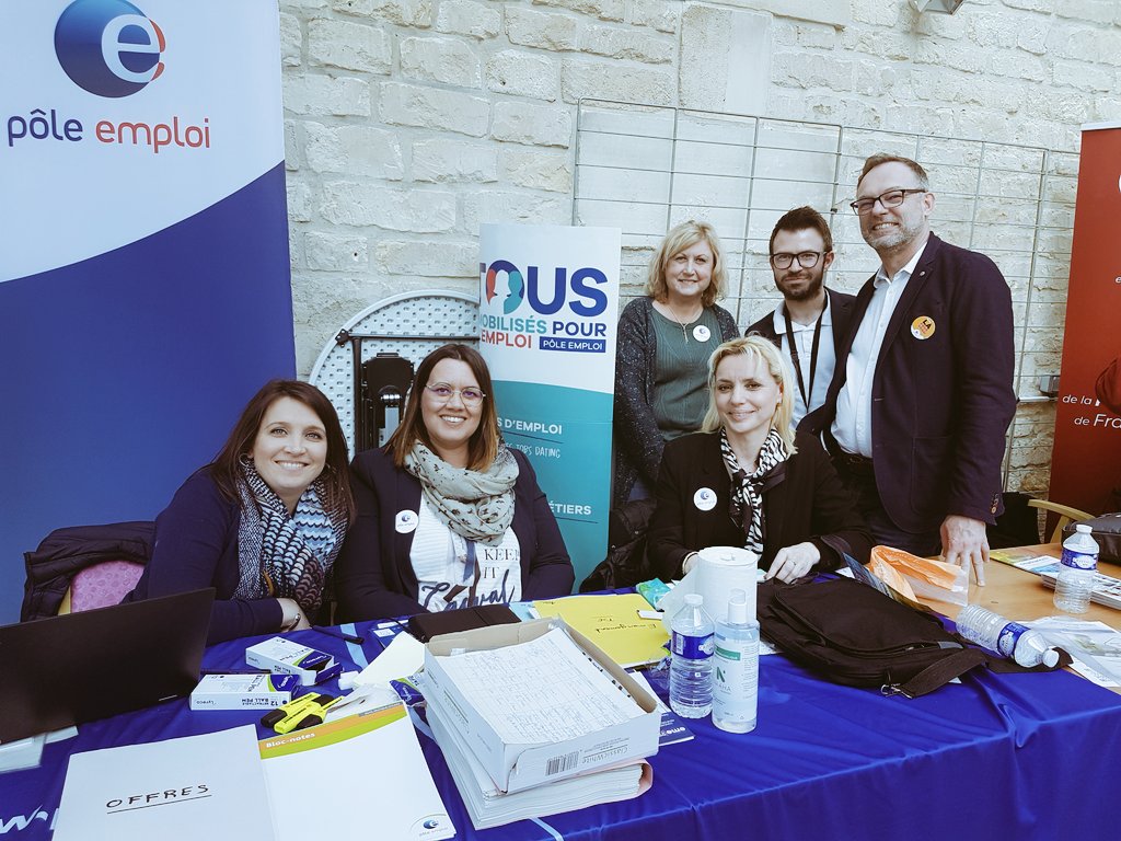 Ce jeudi avait lieu le Forum de l'#emploi &amp; de la formation au campus formation de la <a href="/Valleedoree60/">Valleedoree</a> sur le site du château de Monchy St Eloi.

▶️ L'occasion pour de nombreux chercheurs d'emploi de saisir des #opportunités : offres &amp; formations 🤝 #AvecPoleEmploi #onestlapourvous