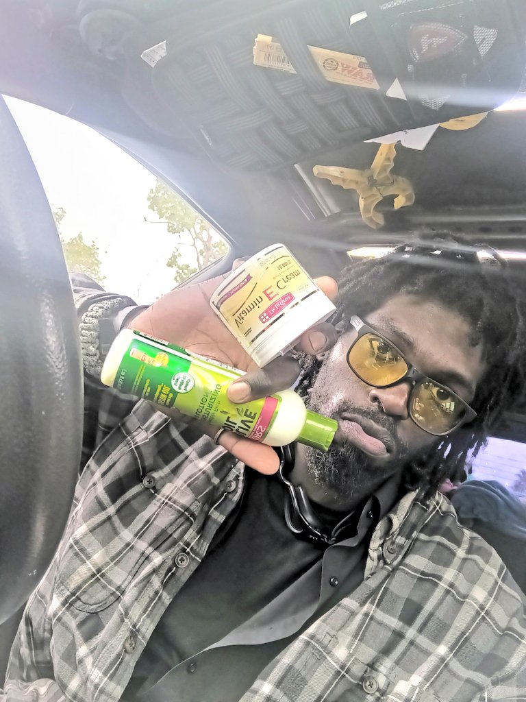 fitswears's tweet photo. Hydrate https://t.co/NbctzBpCvt