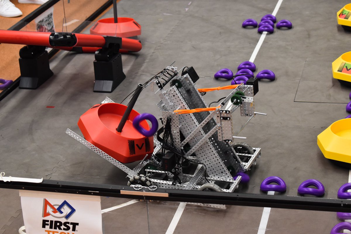 IspRobotics's tweet image. The First FalconTech robot using @vexrobotics equipment! 

Meet the Team!

Captain: YoonJae K.
Builders: Marek K., YoonJae K., Declan H., &amp;amp; Sebastian S.
Programmers: Behdad N., Ahaan P., &amp;amp; Jacob L.
Drivers: Marek K.

#robotics #roboticscompetition #byron #falcontech #isp #prague