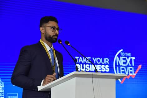 pakecocon's tweet photo. The Grand opening ceremony of the Pakistan Economic Conference 2022 with the active participation of Tycoons, Ambassador, and the presidents of different Chambers of Pakistan.
#PakistanEconomicConference #PEC2022 #SerenaFsd #fsdcon2022 #pakecocon2022 #firstconfsd https://t.co/WKvCm8eSK7